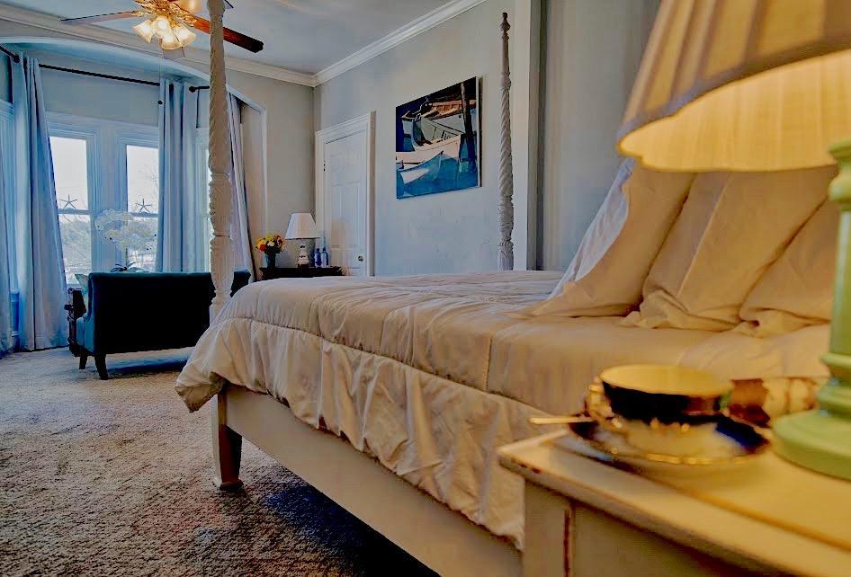 Captain Sawyer'S Bed And Breakfast 부스베이하버 외부 사진