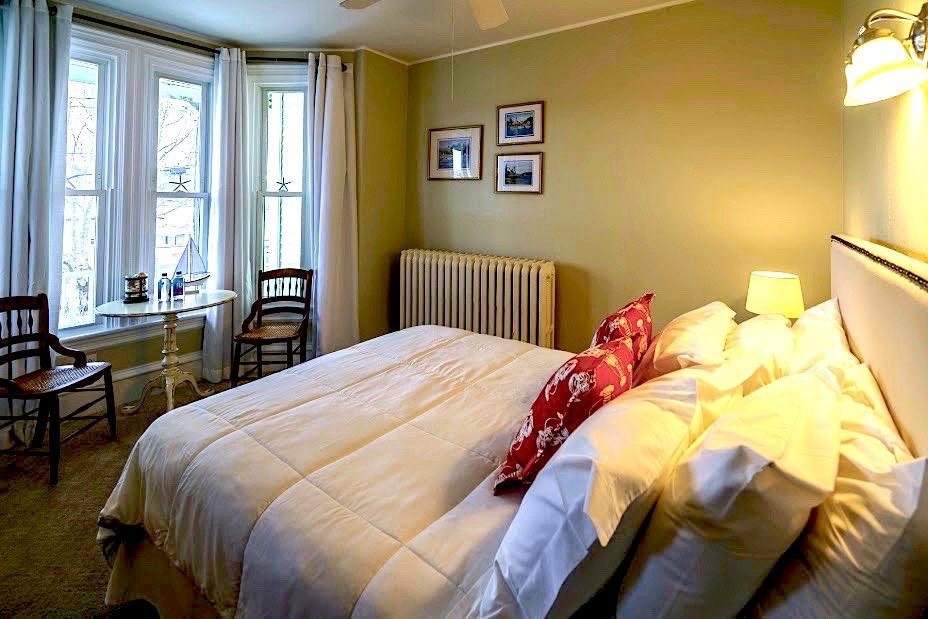 Captain Sawyer'S Bed And Breakfast 부스베이하버 외부 사진