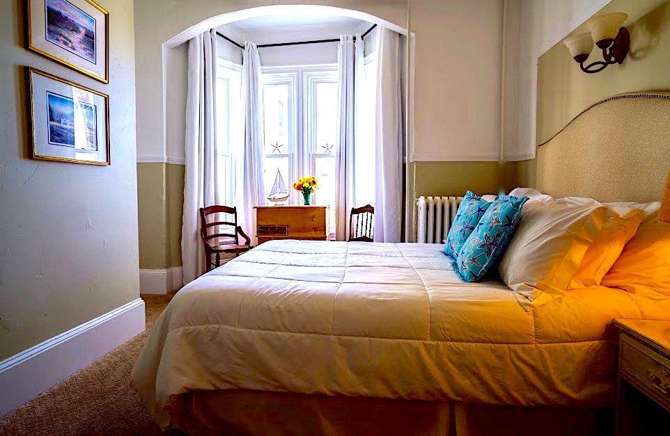 Captain Sawyer'S Bed And Breakfast 부스베이하버 외부 사진