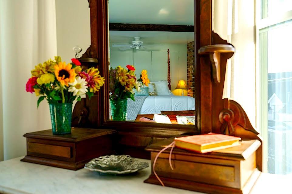 Captain Sawyer'S Bed And Breakfast 부스베이하버 외부 사진